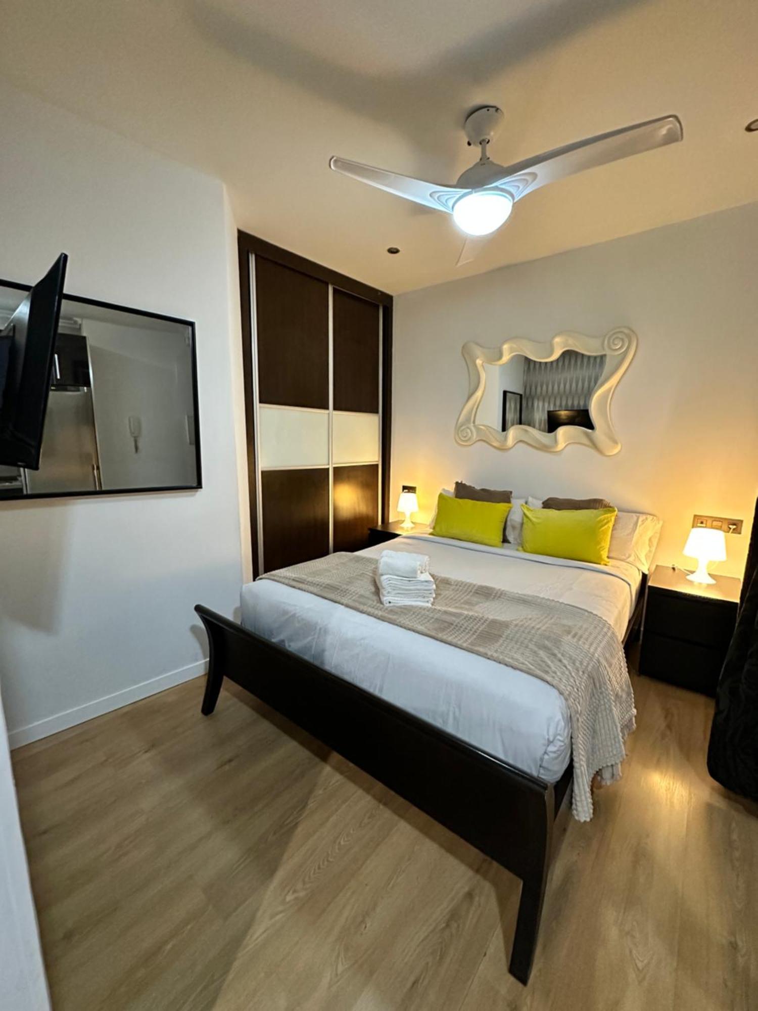 Carreteria Deluxe Apartman Málaga Kültér fotó