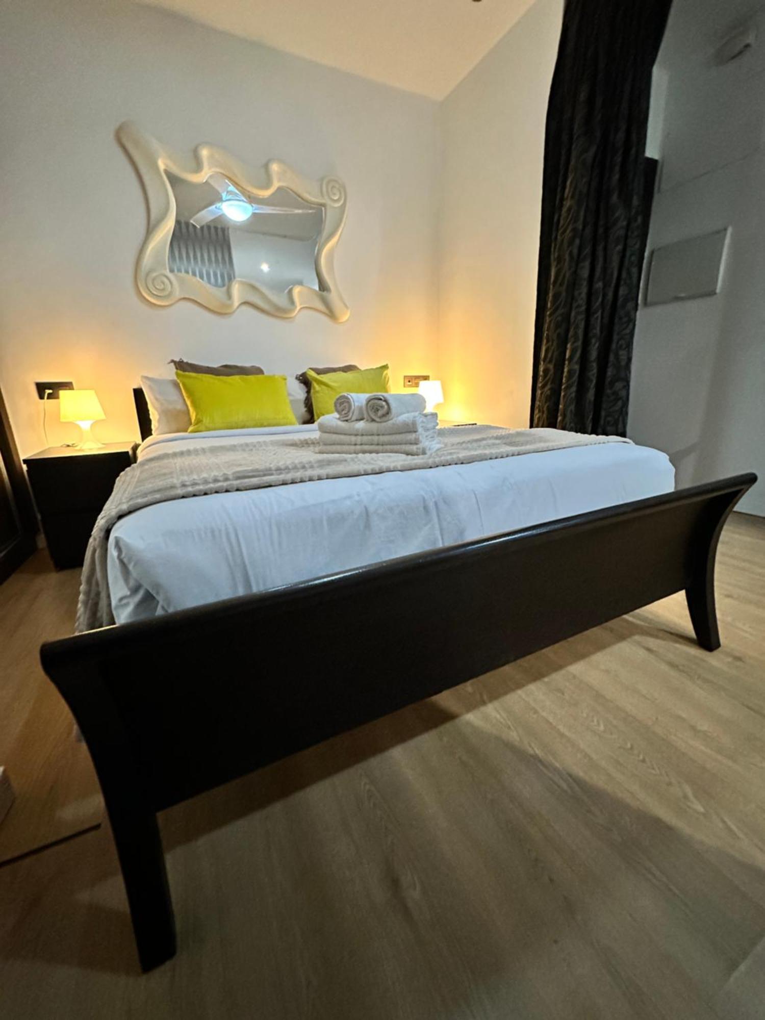 Carreteria Deluxe Apartman Málaga Kültér fotó
